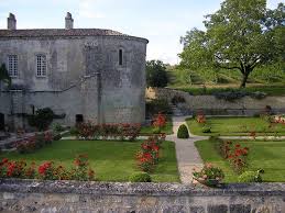 abbaye fontdouce charente maritime chapelle roses jardin charente maritime chapelle abbaye