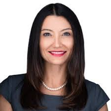 Amy Gish's Instagram, Twitter & Facebook