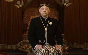 Mangkunegoro ix pernah menikah dengan sukmawati soekarnoputri yang juga anak presiden pertama ri soekarno. Oxjaw5u7il5b3m