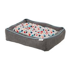 There are many items included like dog beds, treats, and toys, so be sure. 5 Orthopedic Pet Beds To Help Ease Arthritis In Cats Bechewy