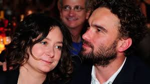 A trailer (poem) the sixth degree of oes (skit) st. Johnny Galecki Und Sara Gilbert Die Unsagbare Wahrheit Ihrer Beziehung News24viral