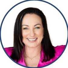 Alexandra Lance's Instagram, Twitter & Facebook