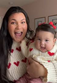 she has no choice in the matter #babyswiftie