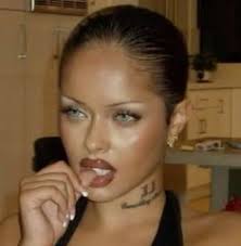 Amy Heaton (amymheaton33)