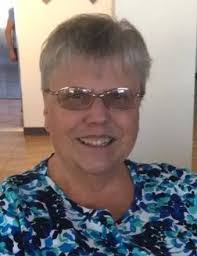 Leslie Holden's Instagram, Twitter & Facebook