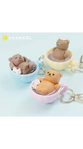 ティーカップの上でのんびり過ごすミニチュアくまさん あまーいココアのなかでゴロンと気持ち良さそうです ちょっぴりユニークなデザインでみんなで笑顔になれちゃうかも 用意するもの 紙粘土 作り方 かわいいクラフト 手作りアクセサリー 作り方