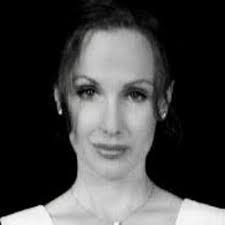 Mary Tracy's Instagram, Twitter & Facebook