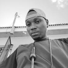 💬 Mchezaji anayeitwa Jean Charles Ahoua anapaswa kujirekebisha.  Anatufungulia ule mjadala ambao umekuwa ukiendelea duniani kote. Tuwe  tunaamini katika takwimu au tuwe tunaamini katika kile tunachokiona katika  macho? . Ahoua ana takwimu