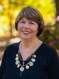 Anna Winstead's Instagram, Twitter & Facebook