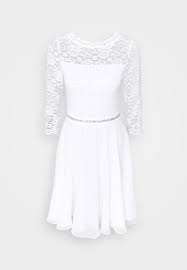 Jetzt vielfältige brautjungfernkleider bei zalando entdecken Swing Brautkleider Fur Deine Hochzeit Zalando