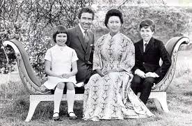 The Queen S Affections For Princess Margaret S Daughter Lady Sarah Chatto Daily Mail Online