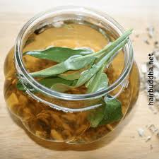 Rice amino acids block environmental moisture that causes frizz and flyaways, plus tomato fruit ferment and mollis leaf extract help with curl definition. How To Condition Your Dry Hair With Herbs Buh Bye Harsh Chemicals Hair Buddha