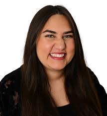 Amanda Cavicchi's Instagram, Twitter & Facebook