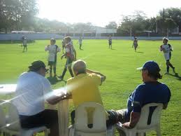 Armando que casi quiebra al club tras la clasificación de boca, así están hoy los copones de la copa libertadores: Hoy Boca Juniors Esta Probando Jugadores En Nuestra Ciudad Plan De Noticias Tandil