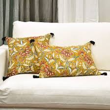 Housse De Coussin En Lin Lave Block Print Nasik Safran Harmony Decoclico En 2020 Housse De Coussin Coussin Lin Coussin