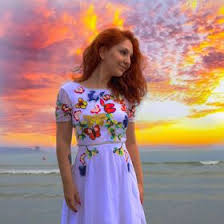 Ieri am început cu udrea și am terminat acum, la ora 8, cu incendiul. Ana Maria Adonicioaei Perfectlybad Profil Pinterest