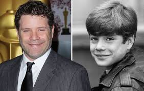 The Goonies' and 'Aliens' stars join second season of 'Stranger Things'