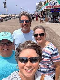 Randy Perry's Instagram, Twitter & Facebook