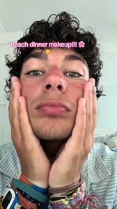 Dawson Ray's Instagram, Twitter & Facebook