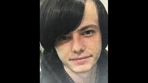 Pesquisa de Damien Stone de 19 años de edad