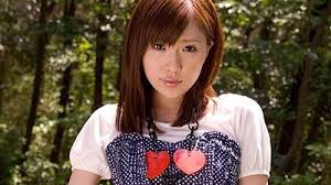 Yang udah tau, mohon pengertiannya ya! Maru Kiuchi Aktris Blasteran Jepang Rusia Cantiknya Kebangetan