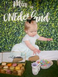 It's popular for both children and adults but today i'm going to share mostly kids' parties ideas. Kristina Does The Internets Mia In Onederland Mia S First Birthday Party