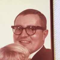 Keith Bunnell's Instagram, Twitter & Facebook