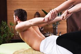 El masaje tradicional tailandés es una técnica de masaje, que combina perfectamente presiones y estiramientos, para equilibrar nuestra salud. Experimenta Los Beneficios De Masaje Tailandes Y Reserva Online