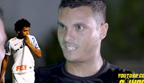 Romarinho, 27, from brazil esporte clube novo hamburgo (rs), since 2020 right winger market value: Ex Corinthians Relembra Quando Andres Zoou Romarinho E Mandou Ele Para O Sao Paulo
