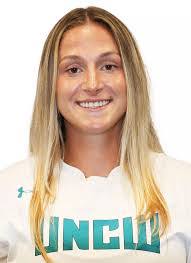 Kayla Burroughs's Instagram, Twitter & Facebook