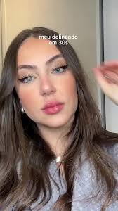 tava com saudades de usar um delineado pretinho basico