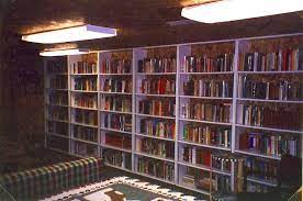December 15, 1988 photograph of the library. Basement Library 1 This Is The Long Wall Of My Basement Flickr