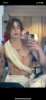 ihavethepic⚠︎︎ on X: Vinnie Hacker (insta story) tiktokerleaked  t.con9yZa8LBUX  X