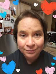 it's already 9pm but i badly wanna do my makeup????