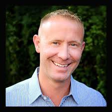 Brian Leet's Instagram, Twitter & Facebook