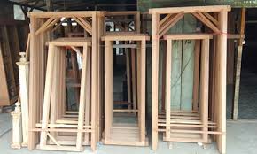 Kayu jati yang dikenal sebagai kayu kelas kuat i dan kelas awet ii memang tidak perlu diragukan lagi kualitasnya. Harga Kusen Pintu Kayu Minimalis Mitra Kusen Harga Kusen Pintu Kayu