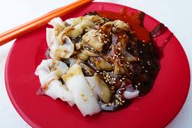 Chee cheong fun or cheong fun (豬腸粉, 腸粉) meaning pig intestine noodle due to its shape is a popular cantonese snack and a must have at the yum cha (served with a thin sweet soy).in malaysia it is always served with a sweet bean sauce (甜醬, pronounced tian jiang) and chili sauce but version with curry gravy and other toppings can be found in certain parts of the country. Penang Breakfast At Seow Fong Lye Macalister Lane Asia Pacific Hungry Onion