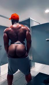 Bodybuilder With Huge Muscle Ass - Unbelievable Physique Video