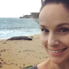 aloha kakahiaka from Sadie the Hawaiian Monk Seal! #northshore  #protectendangeredspecies