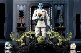 Star Wars Black Series Grand Admiral Thrawn Sdcc Box Set Gallery The Toyark News Grand Admiral Thrawn Star Wars Black Series Star Wars