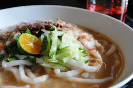 Laksa Utara Is Best Eaten When It Contains A Lot Of Fish In It Singapore Food Food Malaysian Food