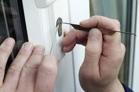Tips jika pintu terkunci dari dalam. Bagaimana Hendak Membuka Kunci Tanpa Kunci Padlock Bagaimana Untuk Membuka Tanpa Kunci Buka Atau Pilih