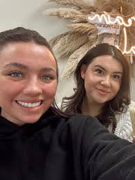 Kylie and Sarah have last minute openings tomorrow and Friday!! January 15  at 11:00, 12:00, 1:15, 2:00, 2:45 January 16 at 9:00, 10:30 Please message  us what Service you would like done 🩷🩷 New year new you 😉