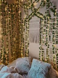 Pin By Berrybookpages On College Dorm Fairy Lights Decor Hipster Bedroom Decor Fairy Lights Room