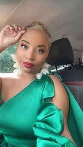 Eden Hair Coiffure ,coupe ,Coloration by Eden Des professionnels pour vous  conseiller sur votre prochaine Coloration , choisi en fonction de votre  teint . Une coupe en fonction de votre morphologie du