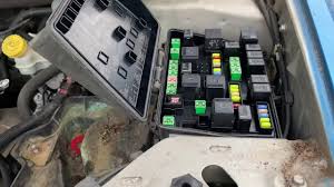 There are multiple reasons why the passenger heater on a 2007 chrysler pacifica may not work. Chrysler Pacifica Fuse Box And Relay Location 2004 2008 Youtube