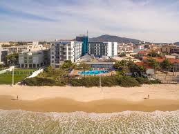 This is an area lavish in catering establishments to delight of tourists visiting porto city. The 10 Best Resorts Near Praia Dos Ingleses Florianopolis Tripadvisor