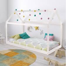 Lit bébé évolutif little big bed 70x140cm smile hêtre cendré. Lit Cabane 70x140 Cm Panda Blanc Laque Lit Enfant But Iziva Com Riet
