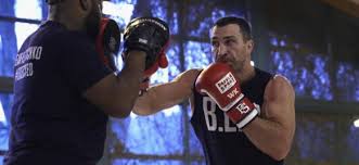 Vitali klitschko boxt heute abend. Klitschko Comeback Geruchte Reissen Nicht Ab Box Sport De