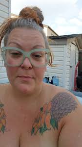 Kim Downs (@kimmyd1981)